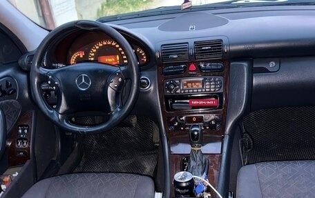 Mercedes-Benz C-Класс, 2001 год, 450 000 рублей, 2 фотография