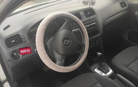 Volkswagen Polo VI (EU Market), 2016 год, 990 000 рублей, 2 фотография