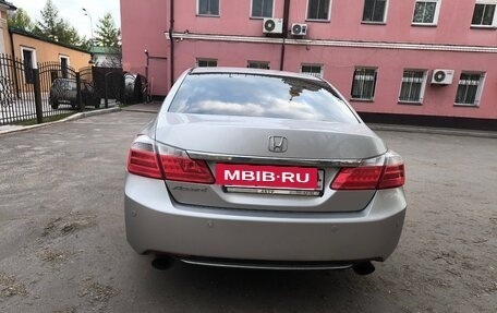 Honda Accord IX рестайлинг, 2013 год, 1 550 000 рублей, 2 фотография