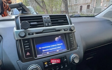 Toyota Land Cruiser Prado 150 рестайлинг 2, 2015 год, 3 500 000 рублей, 2 фотография