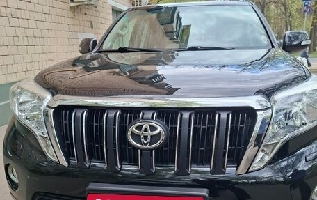 Toyota Land Cruiser Prado 150 рестайлинг 2, 2015 год, 3 500 000 рублей, 11 фотография