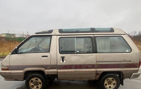Toyota Town Ace III, 1998 год, 400 000 рублей, 3 фотография