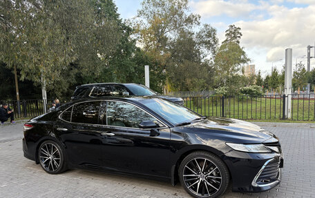 Toyota Camry, 2018 год, 2 990 000 рублей, 3 фотография