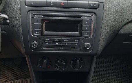 Volkswagen Polo VI (EU Market), 2012 год, 1 000 000 рублей, 17 фотография