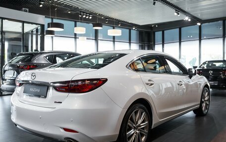 Mazda 6, 2023 год, 4 000 000 рублей, 5 фотография
