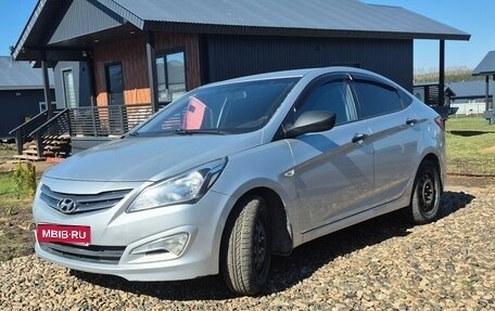 Hyundai Solaris II рестайлинг, 2014 год, 730 000 рублей, 1 фотография