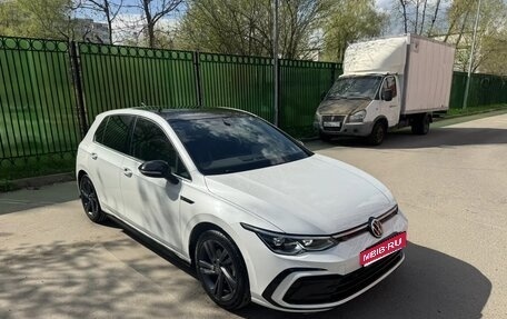 Volkswagen Golf VIII, 2022 год, 2 900 000 рублей, 1 фотография