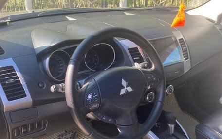 Mitsubishi Outlander III рестайлинг 3, 2007 год, 1 350 000 рублей, 12 фотография