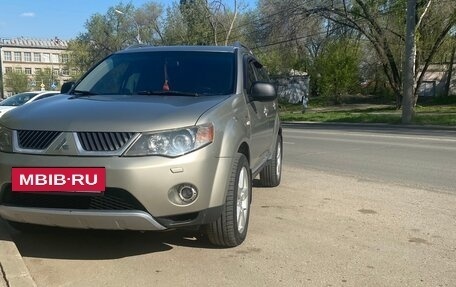 Mitsubishi Outlander III рестайлинг 3, 2007 год, 1 350 000 рублей, 17 фотография