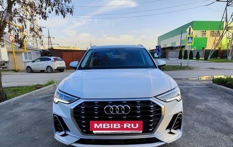 Audi Q3, 2020 год, 3 300 000 рублей, 2 фотография