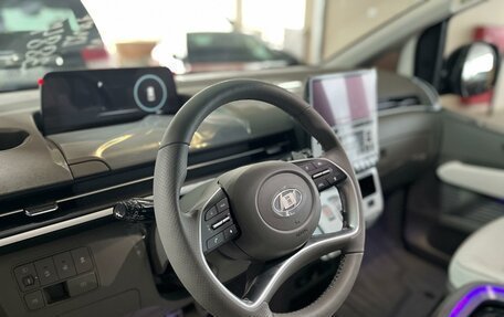 Hyundai Staria, 2025 год, 7 645 000 рублей, 23 фотография