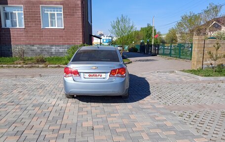 Chevrolet Cruze II, 2010 год, 580 000 рублей, 4 фотография