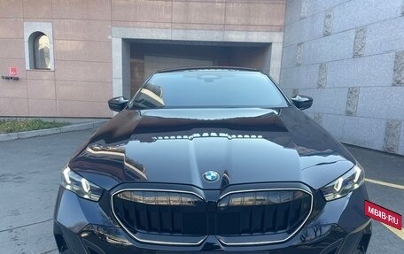 BMW 5 серия, 2024 год, 9 000 000 рублей, 4 фотография