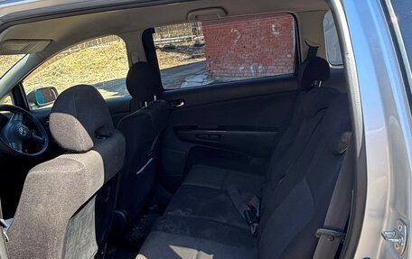 Toyota Wish II, 2005 год, 800 000 рублей, 3 фотография