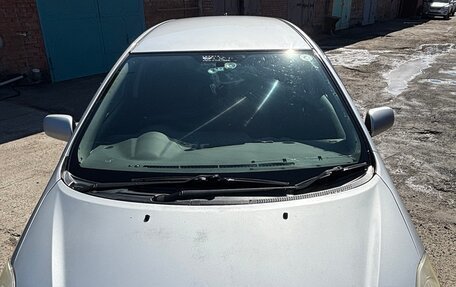 Toyota Wish II, 2005 год, 800 000 рублей, 9 фотография