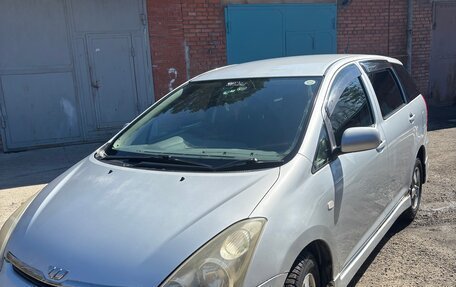 Toyota Wish II, 2005 год, 800 000 рублей, 14 фотография