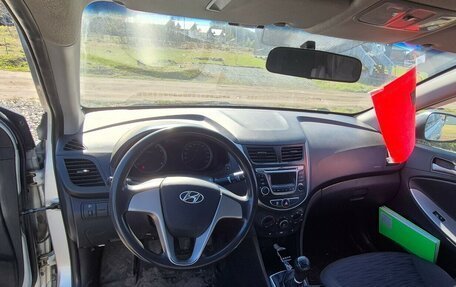 Hyundai Solaris II рестайлинг, 2014 год, 730 000 рублей, 6 фотография
