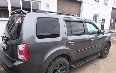 Honda Pilot III рестайлинг, 2011 год, 2 499 000 рублей, 4 фотография
