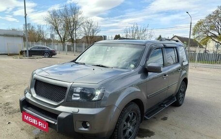 Honda Pilot III рестайлинг, 2011 год, 2 499 000 рублей, 27 фотография