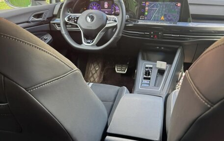 Volkswagen Golf VIII, 2022 год, 2 900 000 рублей, 8 фотография