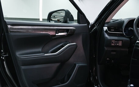 Toyota Highlander, 2025 год, 5 550 000 рублей, 12 фотография