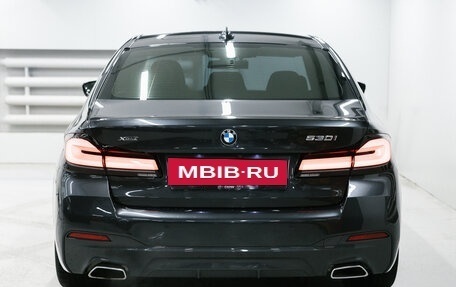 BMW 5 серия, 2022 год, 3 200 000 рублей, 4 фотография