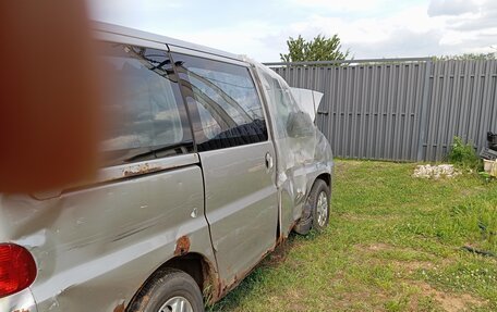 Hyundai H-1 II рестайлинг, 2001 год, 200 000 рублей, 7 фотография