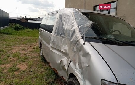 Hyundai H-1 II рестайлинг, 2001 год, 200 000 рублей, 12 фотография