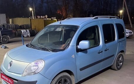 Renault Kangoo II рестайлинг, 2009 год, 600 000 рублей, 1 фотография
