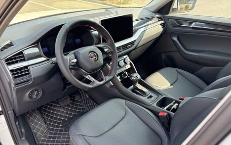 Skoda Kodiaq, 2025 год, 3 460 000 рублей, 8 фотография