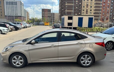 Hyundai Solaris II рестайлинг, 2012 год, 620 000 рублей, 3 фотография