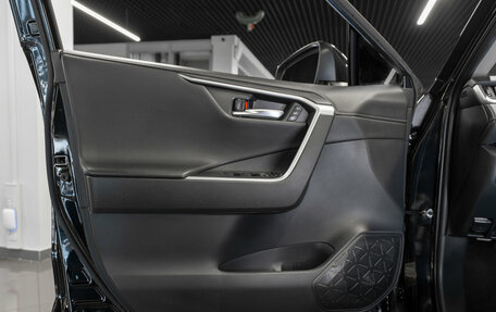 Toyota RAV4, 2020 год, 3 540 000 рублей, 18 фотография