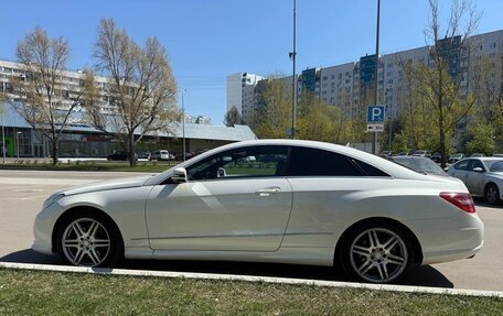 Mercedes-Benz E-Класс, 2011 год, 1 600 000 рублей, 8 фотография