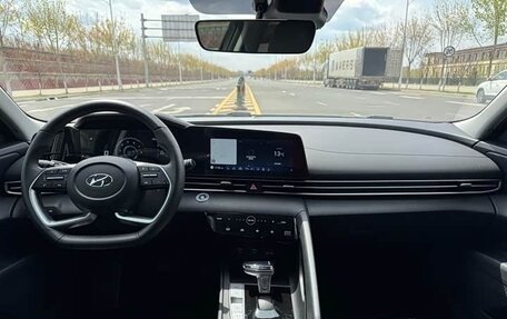 Hyundai Elantra, 2023 год, 1 220 333 рублей, 9 фотография