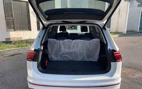Volkswagen Tiguan II, 2023 год, 2 080 333 рублей, 7 фотография