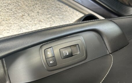 Dodge Challenger III рестайлинг 2, 2018 год, 3 200 000 рублей, 3 фотография
