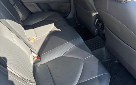 Toyota Camry, 2019 год, 3 150 000 рублей, 9 фотография