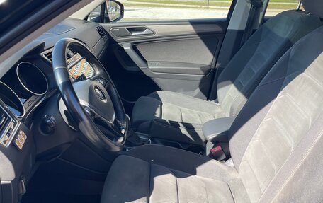 Volkswagen Tiguan II, 2019 год, 2 650 000 рублей, 8 фотография