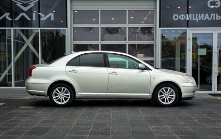 Toyota Avensis III рестайлинг, 2003 год, 810 000 рублей, 5 фотография