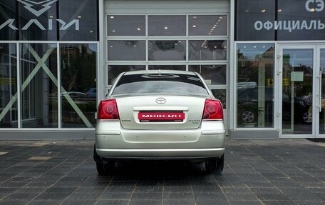 Toyota Avensis III рестайлинг, 2003 год, 810 000 рублей, 4 фотография