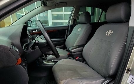 Toyota Avensis III рестайлинг, 2003 год, 810 000 рублей, 10 фотография