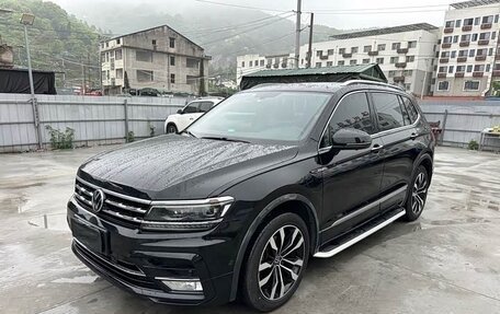 Volkswagen Tiguan II, 2021 год, 1 760 333 рублей, 1 фотография
