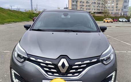 Renault Kaptur I рестайлинг, 2020 год, 1 800 000 рублей, 2 фотография
