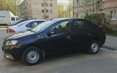 Renault Logan II, 2016 год, 850 000 рублей, 3 фотография