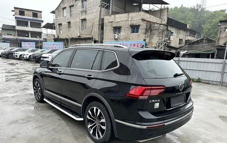 Volkswagen Tiguan II, 2021 год, 1 760 333 рублей, 4 фотография