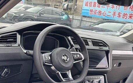 Volkswagen Tiguan II, 2021 год, 1 760 333 рублей, 13 фотография