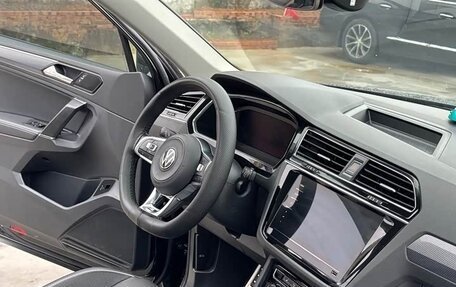 Volkswagen Tiguan II, 2021 год, 1 760 333 рублей, 20 фотография
