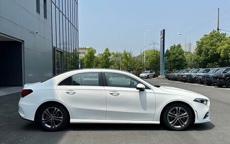 Mercedes-Benz A-Класс, 2022 год, 1 473 000 рублей, 10 фотография