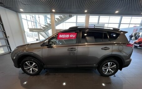 Toyota RAV4, 2018 год, 2 948 000 рублей, 6 фотография