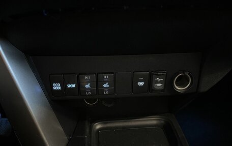 Toyota RAV4, 2018 год, 2 948 000 рублей, 15 фотография